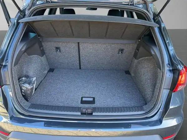 SEAT ARONA (18/23)