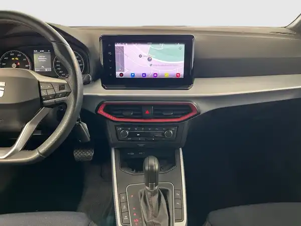 SEAT ARONA (16/20)