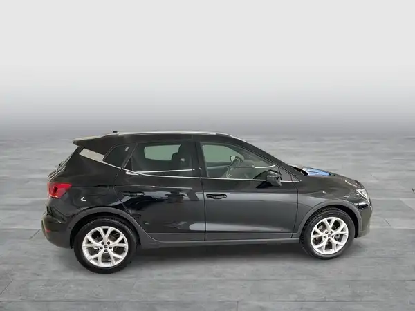 SEAT ARONA (5/20)