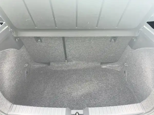 SEAT IBIZA (13/18)