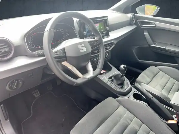 SEAT IBIZA (9/18)