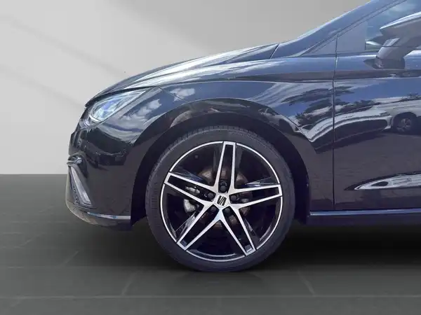 SEAT IBIZA (19/19)