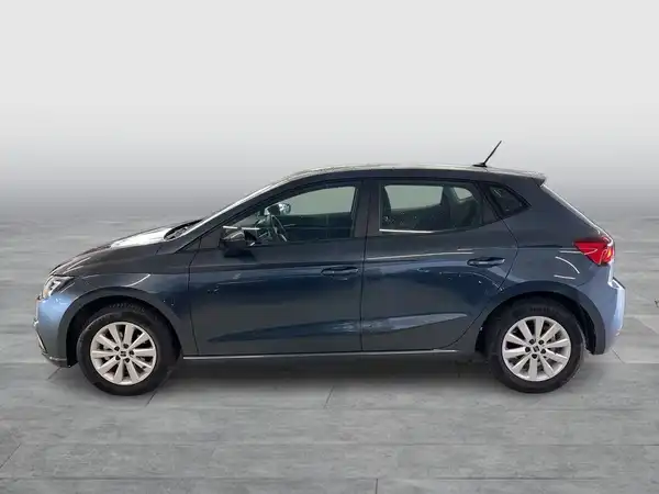 SEAT IBIZA (2/25)