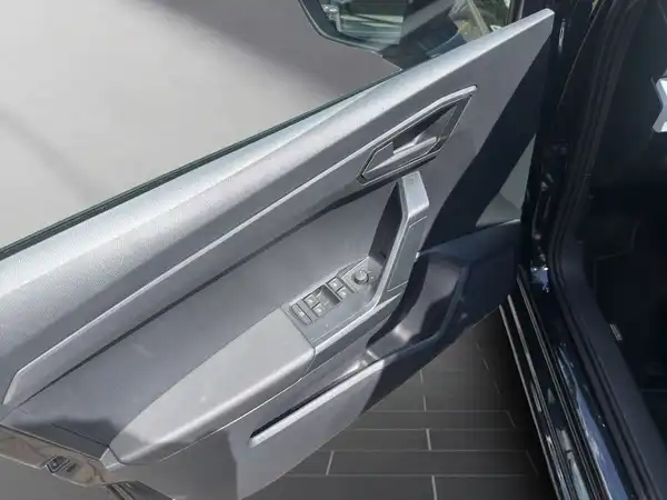 SEAT IBIZA (8/18)