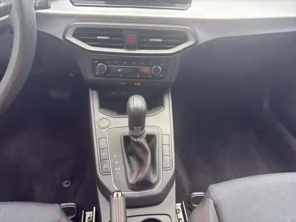 SEAT IBIZA (15/19)