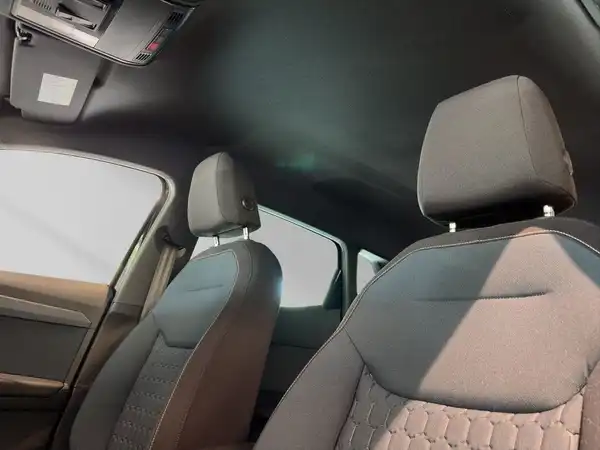 SEAT IBIZA (17/26)