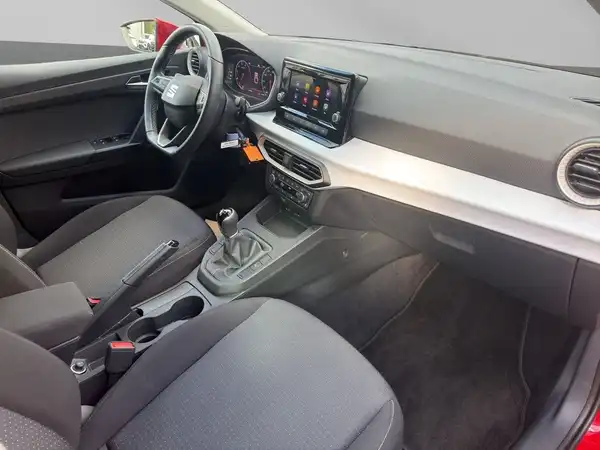 SEAT IBIZA (17/25)