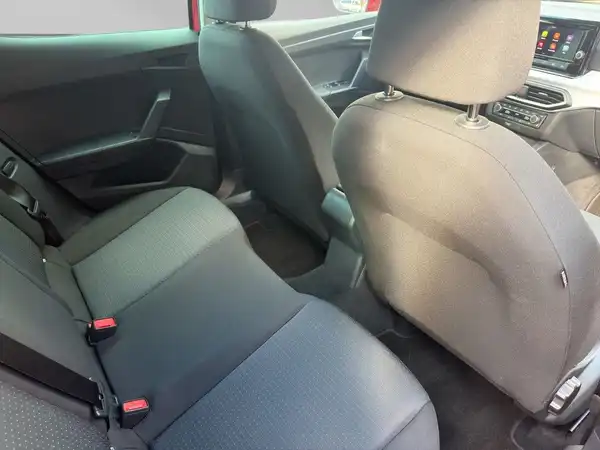 SEAT IBIZA (18/25)
