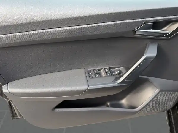 SEAT IBIZA (8/17)