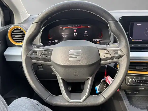 SEAT IBIZA (9/17)