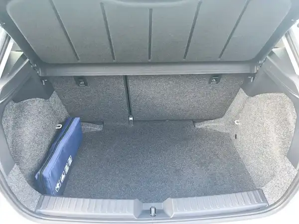 SEAT IBIZA (13/17)