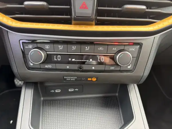 SEAT IBIZA (15/17)