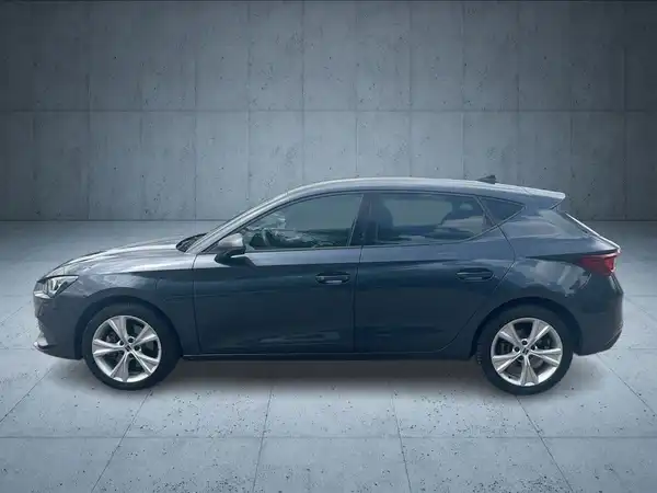 SEAT LEON (2/21)