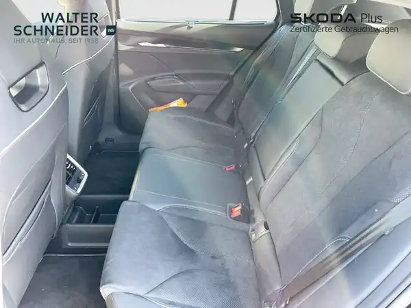 ŠKODA ELROQ (13/21)