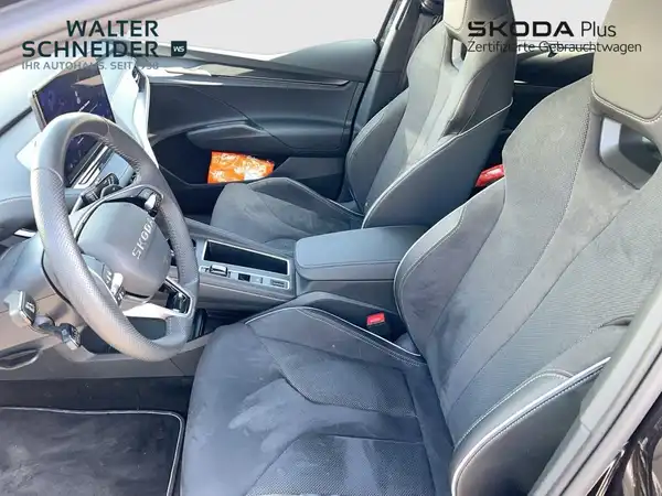 ŠKODA ELROQ (9/21)