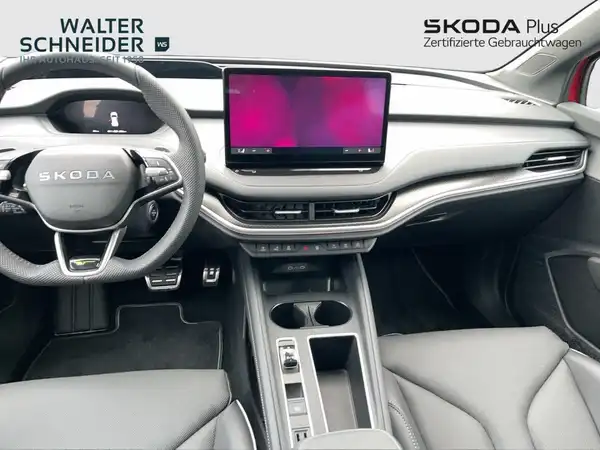 ŠKODA ENYAQ iV (11/18)