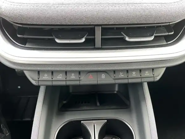 ŠKODA ENYAQ iV (13/18)