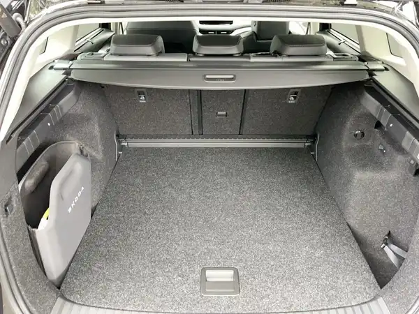 ŠKODA ENYAQ iV (16/18)