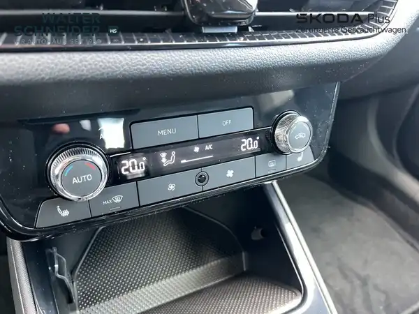 ŠKODA FABIA (16/20)