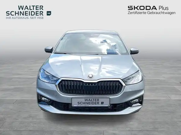 ŠKODA FABIA (8/20)