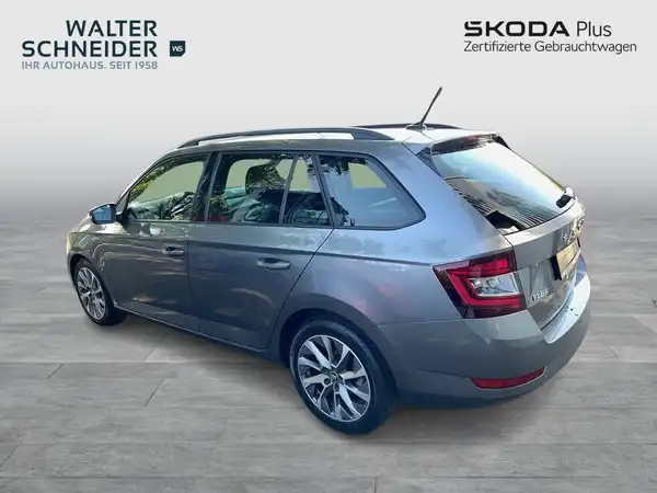 ŠKODA FABIA (2/21)