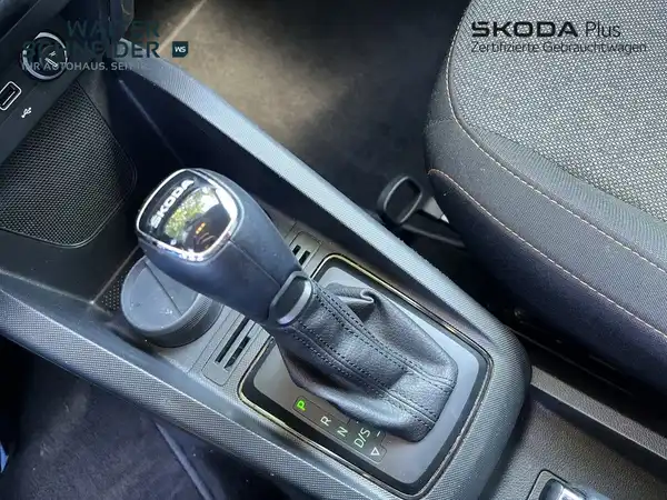 ŠKODA FABIA (15/21)