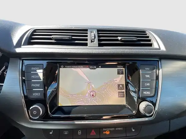 ŠKODA FABIA (18/20)