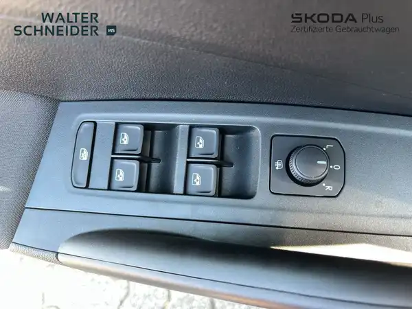 ŠKODA FABIA (16/19)