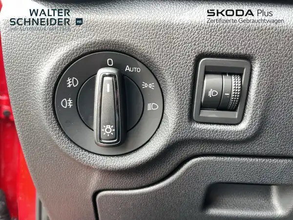 ŠKODA FABIA (15/21)
