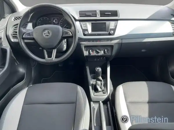 ŠKODA FABIA (10/16)
