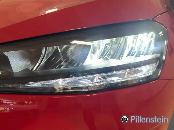 ŠKODA FABIA (15/16)
