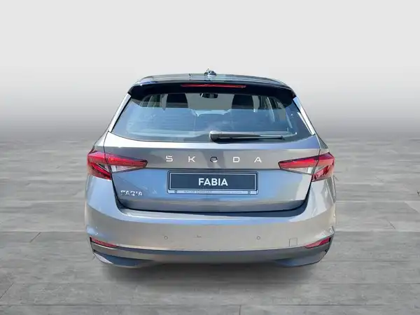 ŠKODA FABIA (4/14)