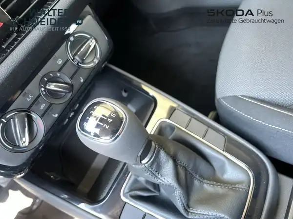 ŠKODA FABIA (17/20)