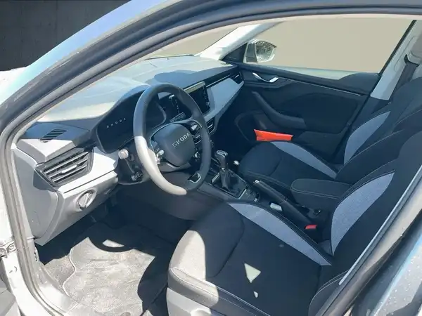 ŠKODA KAMIQ (8/14)