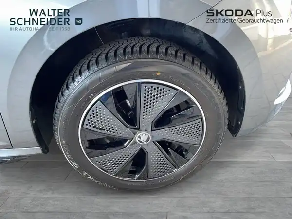 ŠKODA KAMIQ (6/21)