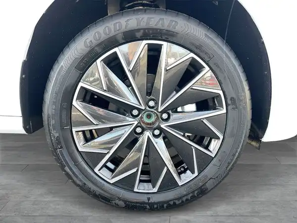 ŠKODA KAMIQ (7/18)