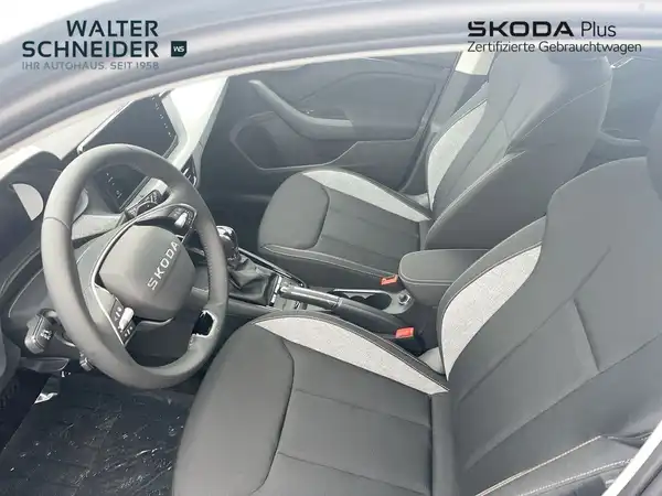 ŠKODA KAMIQ (9/14)