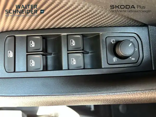 ŠKODA KAMIQ (16/20)