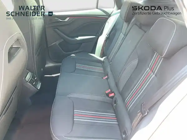 ŠKODA KAMIQ (17/20)