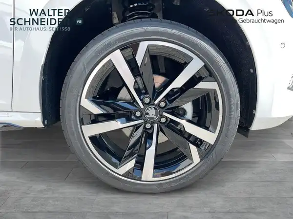 ŠKODA KAMIQ (7/20)