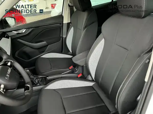 ŠKODA KAMIQ (16/20)