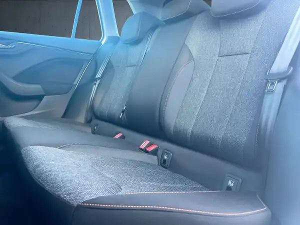 ŠKODA KAMIQ (12/19)