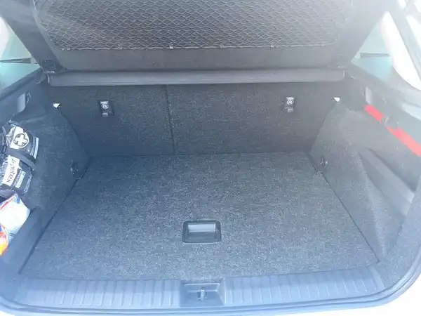ŠKODA KAMIQ (13/19)
