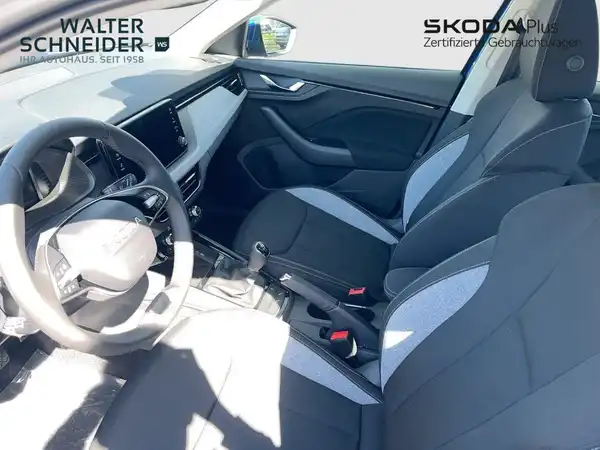 ŠKODA KAMIQ (9/17)