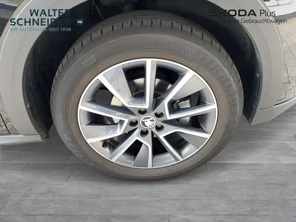ŠKODA KAMIQ (6/21)