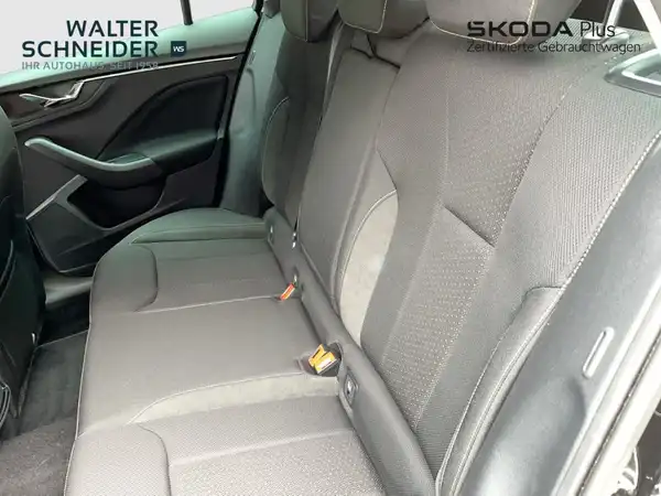 ŠKODA KAMIQ (9/21)