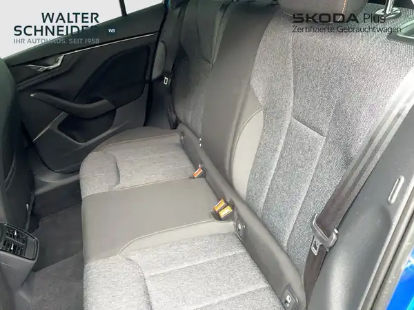 ŠKODA KAMIQ (8/21)
