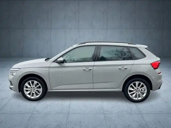 ŠKODA KAMIQ (2/18)