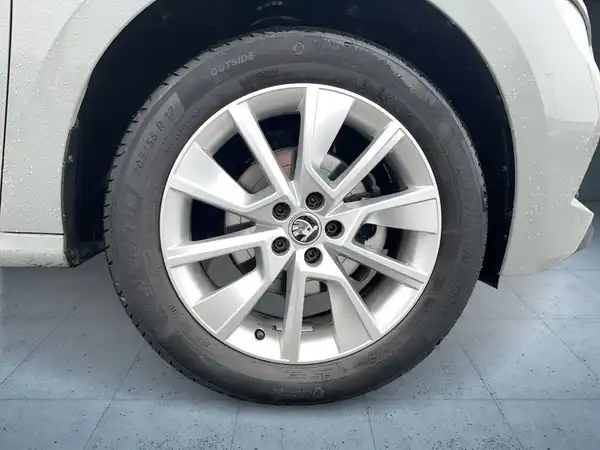ŠKODA KAMIQ (7/18)