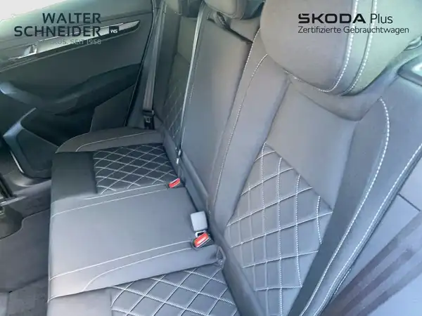 ŠKODA KAROQ (8/17)